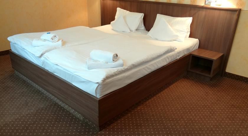 Hotel Ostruvek Прага Екстер'єр фото